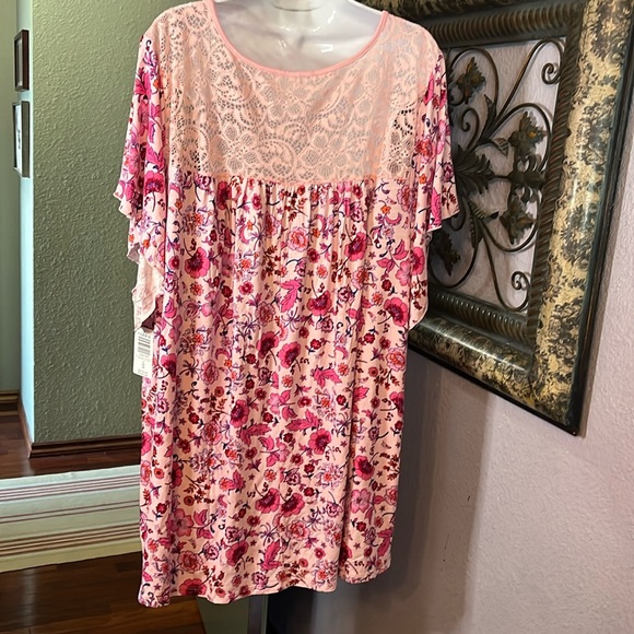 NWT Super Soft Torrid Knit Top Punk Floral -lace trim/SS/knit/ stretch Sz 5X - Picture 6 of 13
